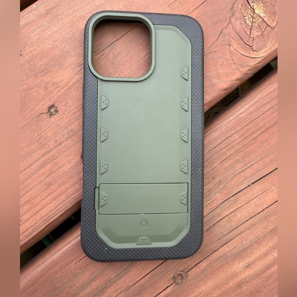 iPhone 16 Pro Max phone case